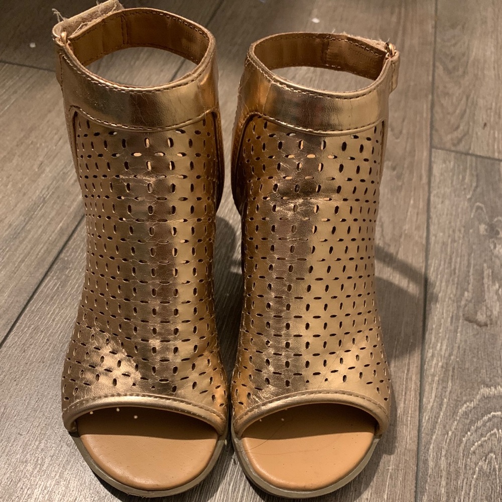 Nine west little girl peep toe sandal size 11